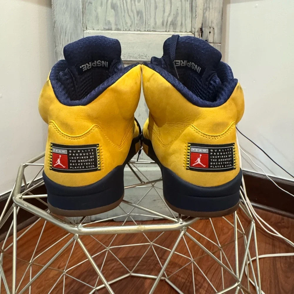 Nike  Air Jordan 5 Retro SP 